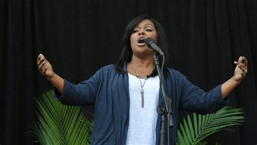 Grammy-winning gospel singer CeCe Winans opening tour at Canton Memorial Civic Center