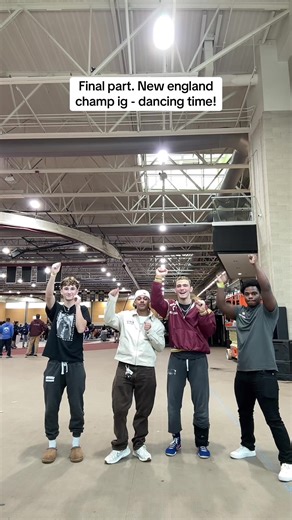 Cyrus_Jones (@cyrus_jns)’s video of dancing