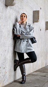 130K views · 1.7K reactions | 3 ways to pose your legs for photos ✨ #pose #poser #posechallenge #posingtips #photochallenge | Victoria Schwarzbeck | Facebook