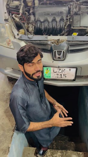 27K views · 607 reactions | Gari k Nichay Pathar lagnay sa engine oil leak ho gaya 03088734241 #Alsharifauto #hafizabad #pakwheels #foryou #gear5 #diploma #islamabad #RPM | Al Sharif Auto Care | Facebook