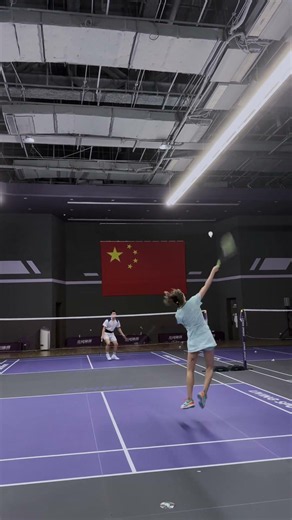 Small steps, swing arms, smash #Badminton #Smash #Pan Yulu