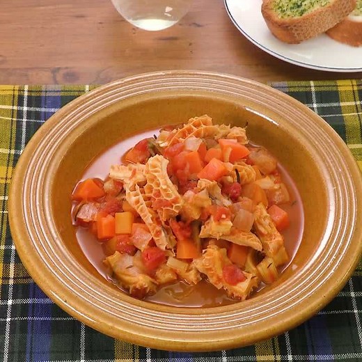 じっくり煮込んで♪ トリッパのトマト煮込みのレシピ動画・作り方 | デリッシュキッチン