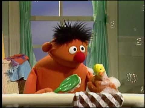 Groverov globus (Global Grover) - This is How We Take a Bath (Croatian)