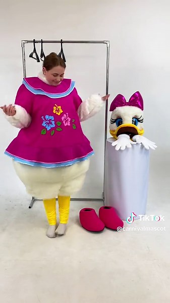 Daisy Duck🦆💗 | daisy duck