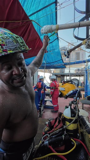 Tubarão Branco sax (@orlandobrancosax)’s videos with som original - Tubarão Branco sax