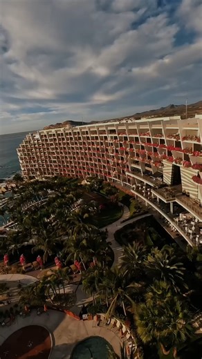 Escape to the stunning beaches of Los Cabos and experience unparalleled luxury. Our highly anticipated Black Friday Sale is officially here, and it’s massive! Enjoy world-class dining, magnificent ocean-view suites, and signature service, all at the best price of the year. You have until December 3rd to claim this extraordinary offer. #GrandVelas #LosCabosVacation #BlackFridayDeals #MexicoGetaway | Grand Velas Los Cabos