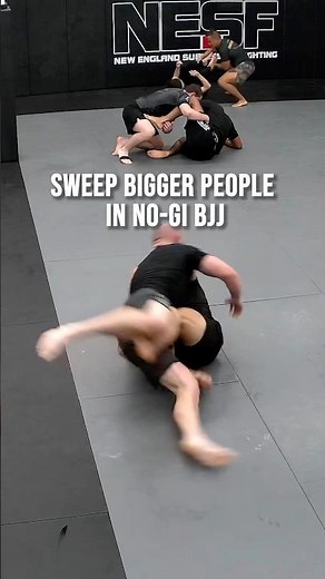 Sweep bigger opponents in BJJ with this shoulder crunch
