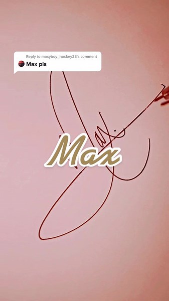 Max Signature Designs for Maximiliano