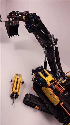 LEGO Technic Volvo EC500 Hybrid Excavator (42215)[2359 pcs] Review P.2 #shorts @TopBrickBuilder