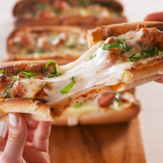 1.6M views · 27K reactions | These cheesy Garlic Butter Sausage Subs...