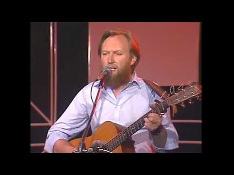 The Banks of the Roses - The Dubliners | Festival Folk (1985)