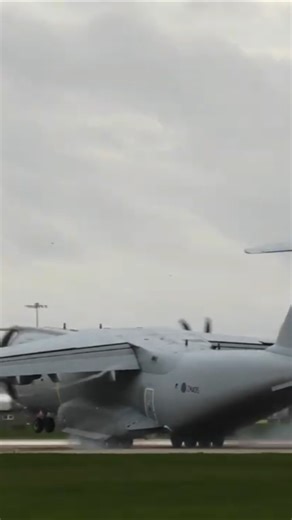 A400M hard landing #aviation