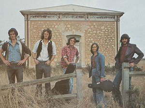 'Follow The Sun' Compiles Gems From the Dusty Bins of 70s Australian Rock, Folk and Outsider Music