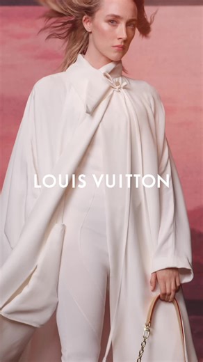 新作ウィメンズ・コレクションとシアーシャ・ローナン