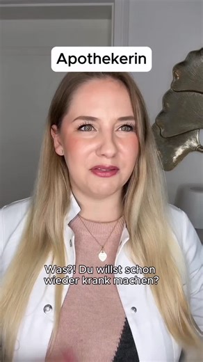 Jennifer und Felix Aaslepp | Arzt und Apothekerin on Instagram: "Anzeige | „Ich glaub’, ich mach blau…“ – aber dieses Mal mit gutem Grund! 😅 @stada_deutschland unterstützt mit dem Kauf jedes nicht verschreibungspflichtigen generischen Arzneimittels mit 2 Cent gemeinnützige Projekte vom Deutschen Roten Kreuz. 😍 Ganz automatisch. Ganz ohne Mehraufwand. Ganz schön sinnvoll! 🤗 Teile das Video gerne, damit die Aktion mehr Aufmerksamkeit bekommt. ☺️ Aktionszeitraum 01.07.2022 bis 31.12.2025. Mehr I