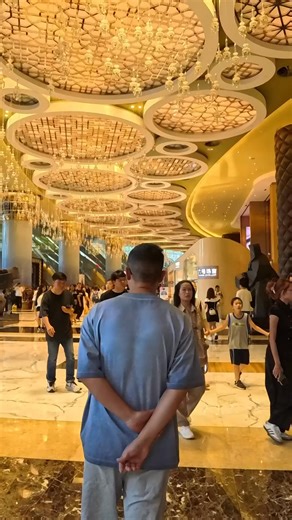 6.3K views · 162 reactions | Join me on this walking tour inside Grand Lisboa, one of Macao’s most recognizable landmarks. The architecture is breathtaking both inside and out – blending modern elegance with the city’s unique cultural charm. Whether you’re here for the grand casino, the fine dining, or just to admire the design, Grand Lisboa is an unforgettable experience. ‍♂️✨ #GrandLisboa #MacauVibes #WalkingTour #TravelReels #ExploreMacau | Keep Walking 4K | Facebook