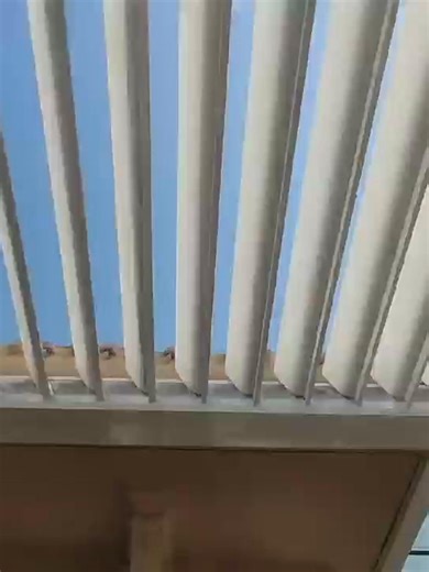 ✨ Smooth. Cool. Effortless control. ✨ This cool white rotatable in-built Louvre system is the definition of modern outdoor comfort. With a simple rotation, you can open up to the sky, filter the perfect amount of sunshine, or create instant shade—all while enjoying a sleek, seamless design that enhances any space. Its crisp white finish delivers a fresh, contemporary look, while the smooth rotation mechanism makes adjusting your environment feel totally effortless. Style, function, and comfort—b