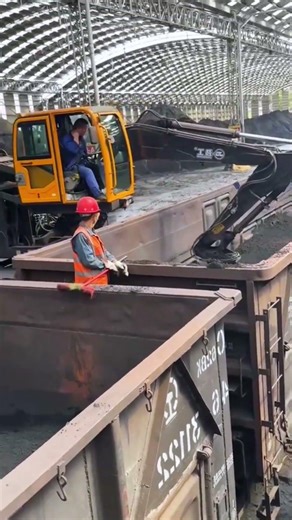 CoalLeveler Core Equipment for Bulk Material Leveling,Integrated Leveling and Compacting in One Step