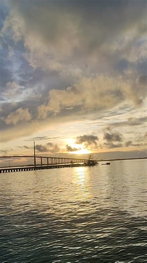 12 reactions · 4 comments | #morningvibes #sunrise #highlights #reelsvideoシ #everyoneactive | Liza Regis | Facebook