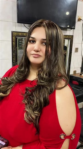 Foil Streaking: Book Your Spot for Exciting Designs