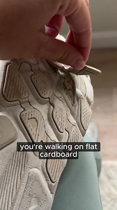 We tested 5 of the most popular nurse shoes to see which ones actually hold up during real 12 hour shifts. And honestly, the results shocked us. Most of the big brands failed fast. Memory foam that dies in weeks. Heavy soles that make your legs ache. Narrow toe boxes that crush your toes and trigger bunion pain. And let’s not forget the “non-slip” claims that fall apart the moment you hit a polished hospital floor. Then we tested Aerion. And it became clear why nurses keep switching. ✔ Wide toe 