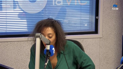 Retrouvez vos émissions en live et plongez au cœur de l’actualité, des débats et des échanges qui font vibrer la Guadeloupe et la Caraïbe. Invités, interviews, analyses, discussions, musique, témoignages… des rendez-vous vivants et interactifs pour rester connectés à ce qui compte. Suivez vos émissions en radio et en vidéo, et participez avec nous en direct sur RCI Guadeloupe. RCI, c’est la vie #RCIGuadeloupe #LiveRCI #EnDirect #Radio #Caraibe #Guadeloupe #InfoLocale #EmissionLive #RCI | RCI Gua