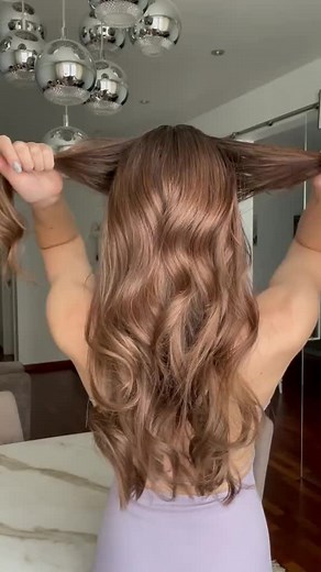 Penteado fácil, rápido e elegante 😍 Gosta de dicas capilares e penteados lindos? Segue aí 🥰 #vaiprofycaramba #fypage #cabelodossonhos #cabelolongo #dicascapilares #penteadocabelocacheado #cabelocacheado #cabeloliso #penteadossimples #penteadosfaceis