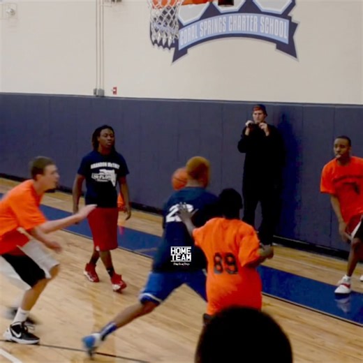 5’9 dunking off vert 😳 | Home Team Hoops