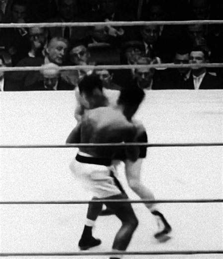 Sugar Ray Robinson vs Carmen Basilio II – Full Fight Summary