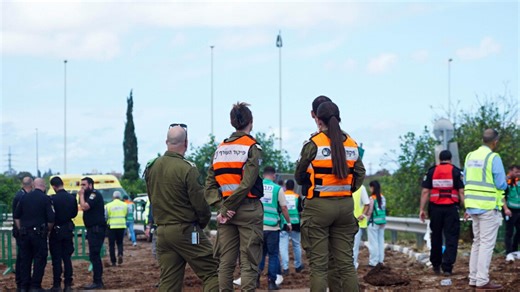 Missile Houthi sull'aeroporto di Tel Aviv, annunciati altri attacchi. Netanyahu: 'Risponderemo, non finisce qui' - Medio Oriente - Ansa.it