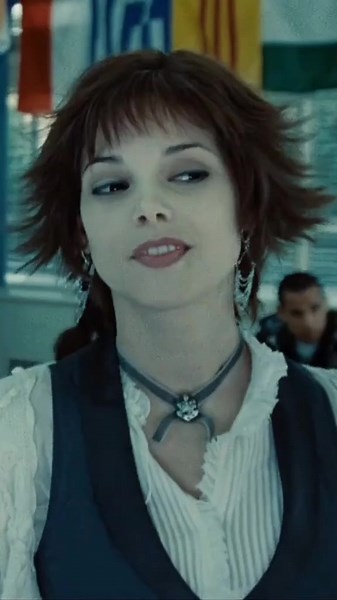 𝙰𝚕𝚒𝚌𝚎 𝙲𝚞𝚕𝚕𝚎𝚗 // #alicecullen #twilight #aesthetic #twilightswanhouse