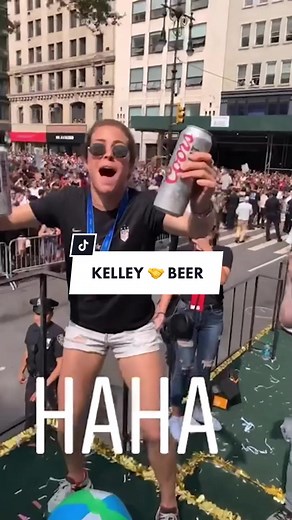 Manifesting the same celebration from Kelley O'Hara and the USWNT after the World Cup #uswnt #fifawwc #soccer #soccertiktok #kelleyohara 🎥: PolarbearSuburbs/YT