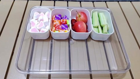 Snack Box Container, 4 Compartment Divided Serving Tray with Lid, Portable Storage Organizer for Fruits, Veggie, Snacks, Reusable Snack Box Charcuterie Platter for Party, Picnic, Travel, Road Trips