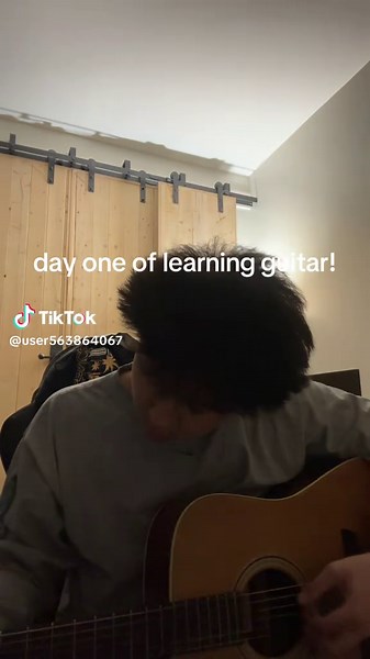 Beginner Tips for Learning Guitar on Day One