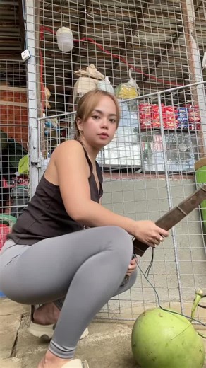 How to Open a Coconut Easily: Step-by-Step Guide