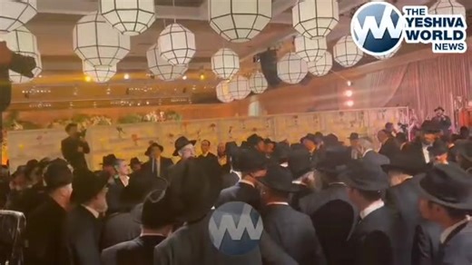 The dancing at the Rechnitz wedding in Los Angeles as Benny Friedman and Shmueli Ungar sing. Legal Disclaimer This news report is already in the public domain, originating from YN News or other recognized public news organizations. It is shared here strictly for informational purposes only. No monetary gain, personal benefit, or partisan affiliation is intended or derived from its transmission. https://chat.whatsapp.com/CWR7H5Ub4aY9T8qJf7IyfB | Carl-Henri Yedidiah Gomez