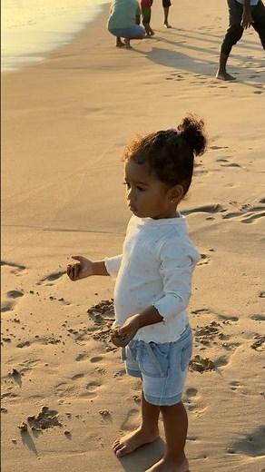 Little Girl Enjoying the Beach 🏖️✨Meli Aanya