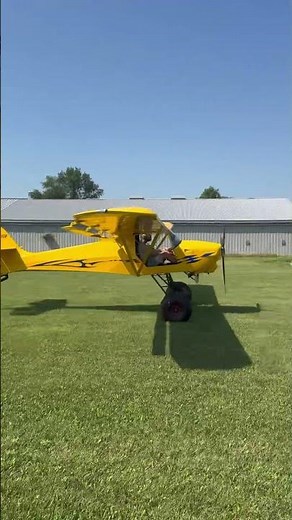 Avidflyer has a new friend to play with #kitfox #aviation #flight