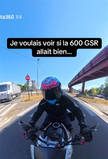 Accélération en 600 GSR … je pensais pas qu’on m’observais… 😂 #moto #gsr #suzuki #wtf #biker