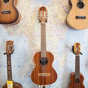 Baton Rouge V2-T8 Sun 8-String Tenor Ukulele — World of Ukes