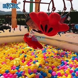 [Hot Item] Indoor Amusement Park Human Claw Machine Real Person Claw Crane Toy Machine