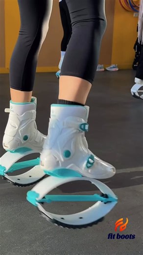 Lizy.salta fit boots on Instagram: "Saltar transforma tu cuerpo 💥 En cada rebote: ✨ Activás músculos y core para ganar estabilidad 🦴 Fortalecés huesos con impacto controlado ❤️ Aumentás la resistencia de tu corazón y pulmones 🌿 Estimulás el sistema linfático, ayudando a depurar el organismo Energía, fuerza y bienestar en un solo movimiento. 🔥 Es tu momento de unirte al rebote 🔥 Y también es DIVERTIDO 🙂🙂🙂 #fitboots #rebote #sistemalinfatico #fuerza #energía"