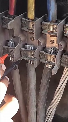 💡🔌How to Use a Digital Clamp Meter: Step-by-Step Guide #electricaltools #DigitalClampMeter