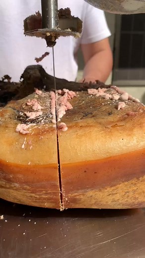 1.2M views · 3.3K reactions | A sweet surprise cut open! ✨ Looks deliciously tempting. #SweetTreat #DessertLove | Jotted Expressions | Facebook