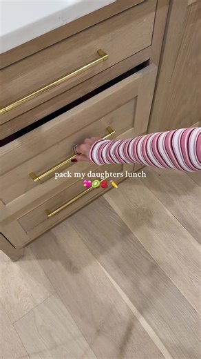 Sha Ryvessa on Instagram: "Smart Shopping on Amazon: Save Time, Enjoy Life In today’s busy life, time is the most valuable asset. Searching for the right products can take hours browsing, comparing prices, and reading reviews. Amazon is your smart assistant, helping you find everything from smart home devices and gadgets to modern lifestyle products – all backed by detailed reviews. With just a few clicks, you save time while enjoying a smart shopping experience: filter products according to you