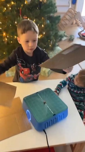 Turn ordinary cardboard into extraordinary creations! This child-safe electric cutter features a protected blade, simple one-button operation, and a comfy lightweight grip—perfect for crafts, school projects, and hands-on learning. A fun, inspiring gift that helps young creators bring their ideas to life. 🎁✨ | Donna J. Thomas