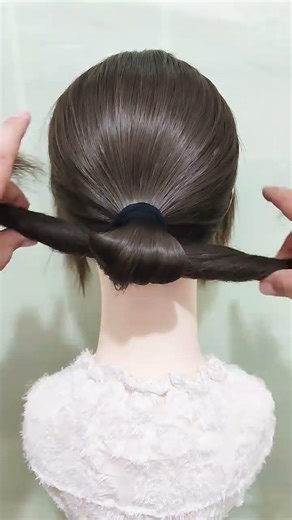 How to Style a Round & Plump Bun at the Nape of Your Neck