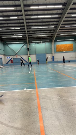 Little game of Skate with @fresh_raspberrie from @replayboardshop there’s a chance that this is my switch Ollie maybe not I don’t know either way. I hope you love the sound as much as I do @hippiemike1 @hmiskatepark @hmiskateparksociety @furytruckco @the.devils.toy.sk8.co @hmiprintshop #SkateEveryDamnDay #30 #Skateboarding #Blind #BlindSkater #Skate #Switch #Maybe | TBK The Blind Kid