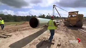 Rachel Notley goes from opponent to proponent on pipelines