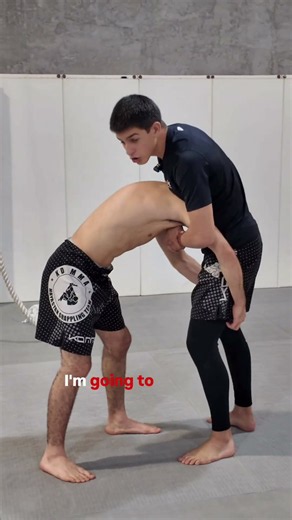This is how to do the FLYING GUILLOTINE